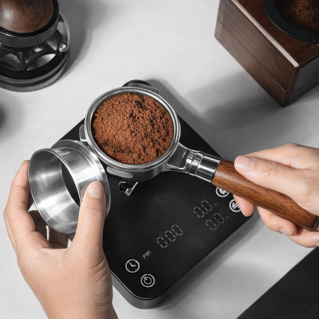 Flat-Bottom Bottomless Portafilter, Walnut