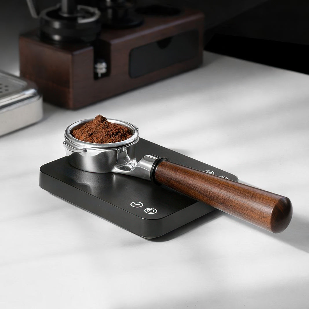 Flat-Bottom Bottomless Portafilter, Walnut