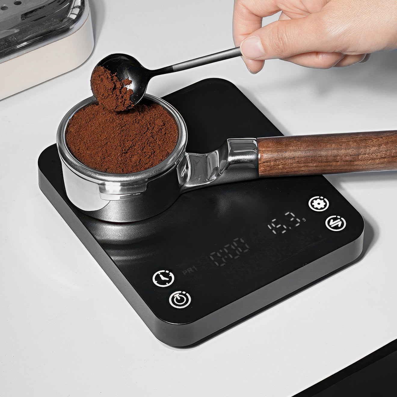 Flat-Bottom Bottomless Portafilter, Walnut