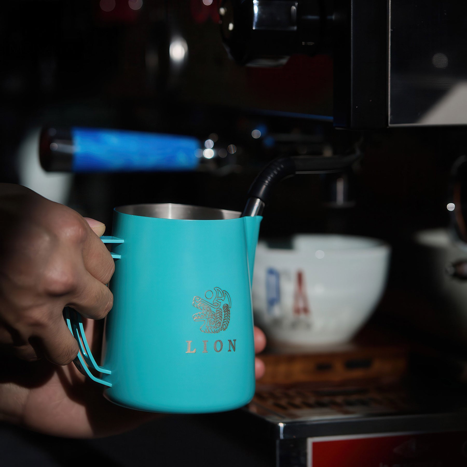 Double Wing Latte Art Pitcher