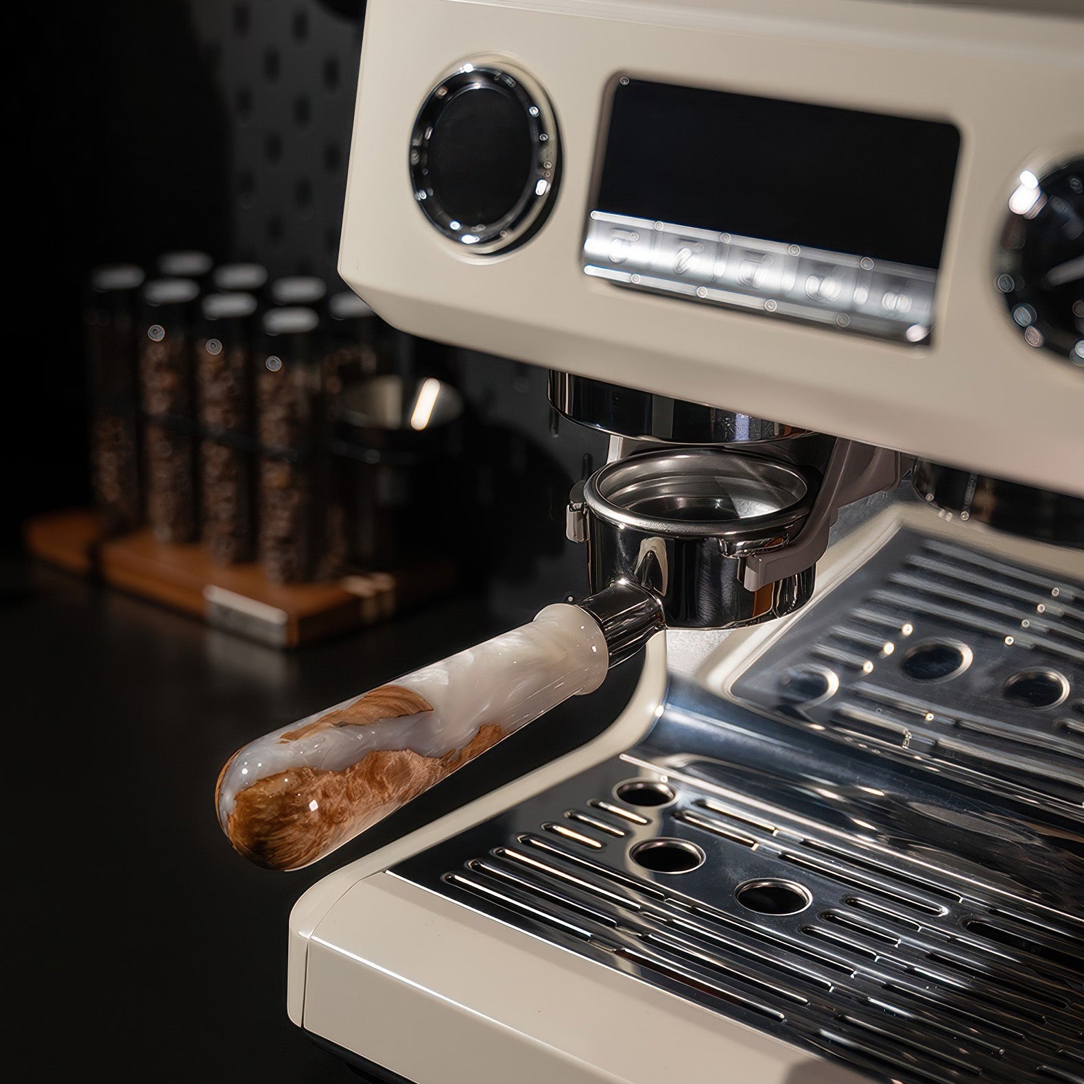 Bottomless Portafilter, Walnut and Resin Handle