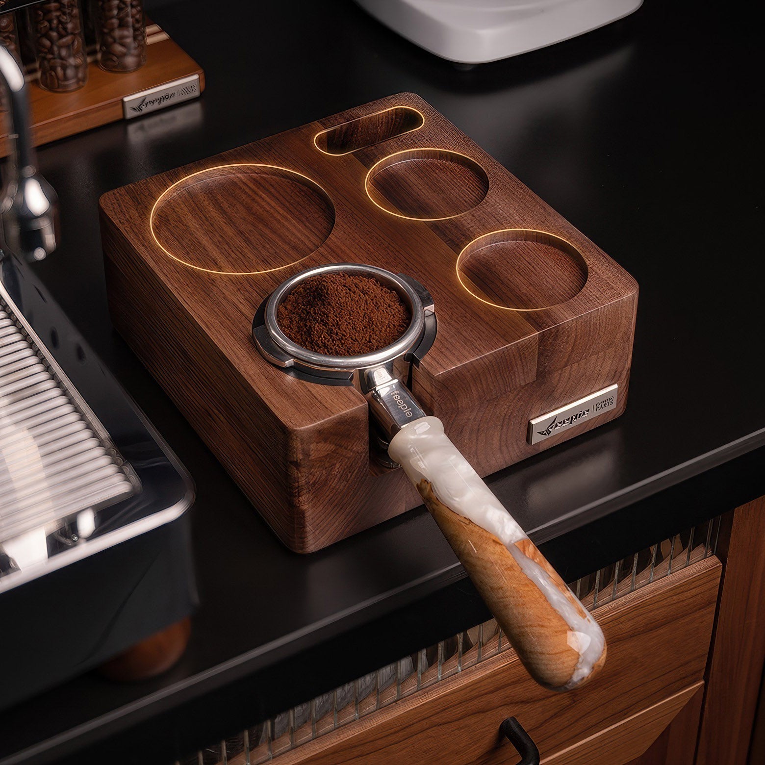 Walnut Tamping Station, Expandable