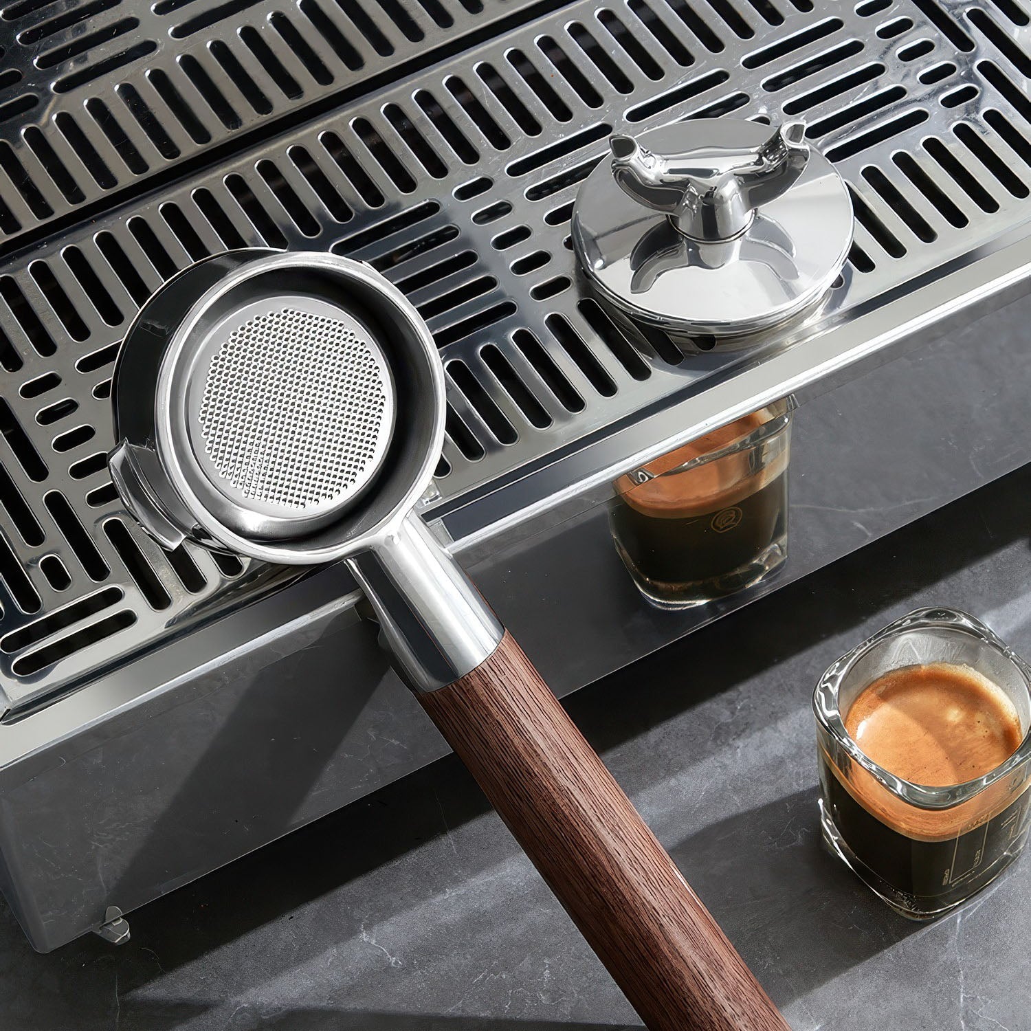 Convertible Bottomless Portafilter with Double Spout